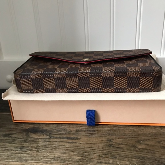 ❌SOLD❌Louis Vuitton Pochette Felicie - Picture 2 of 8